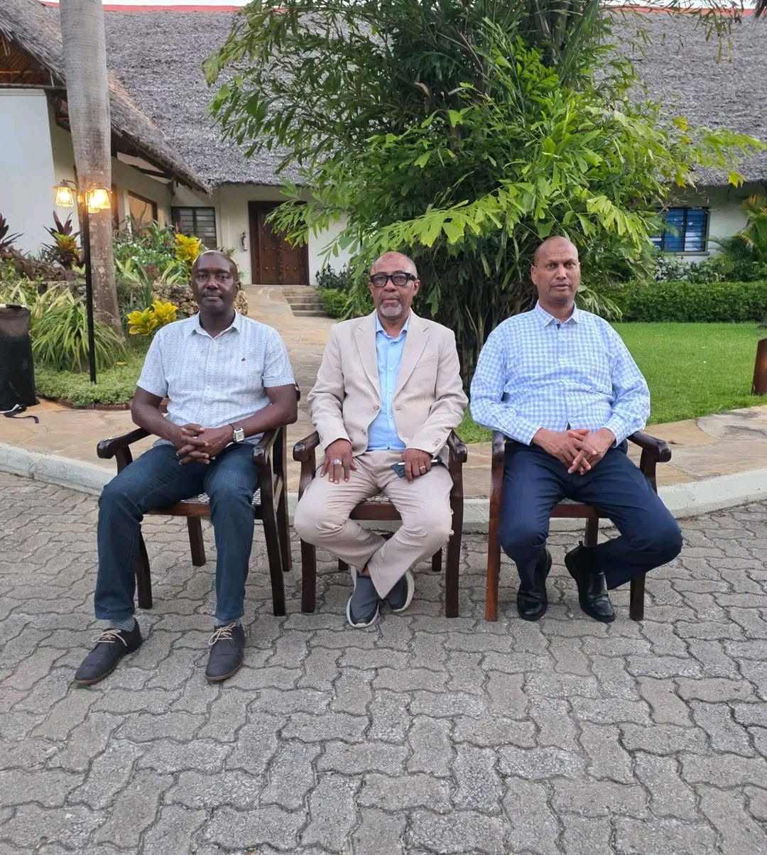 PS Aden A. Millah Posing for a Photo with Capt. Dalali, Director General of the National Agency of Maritime Affairs (ANAM) of the Union of the Comoros